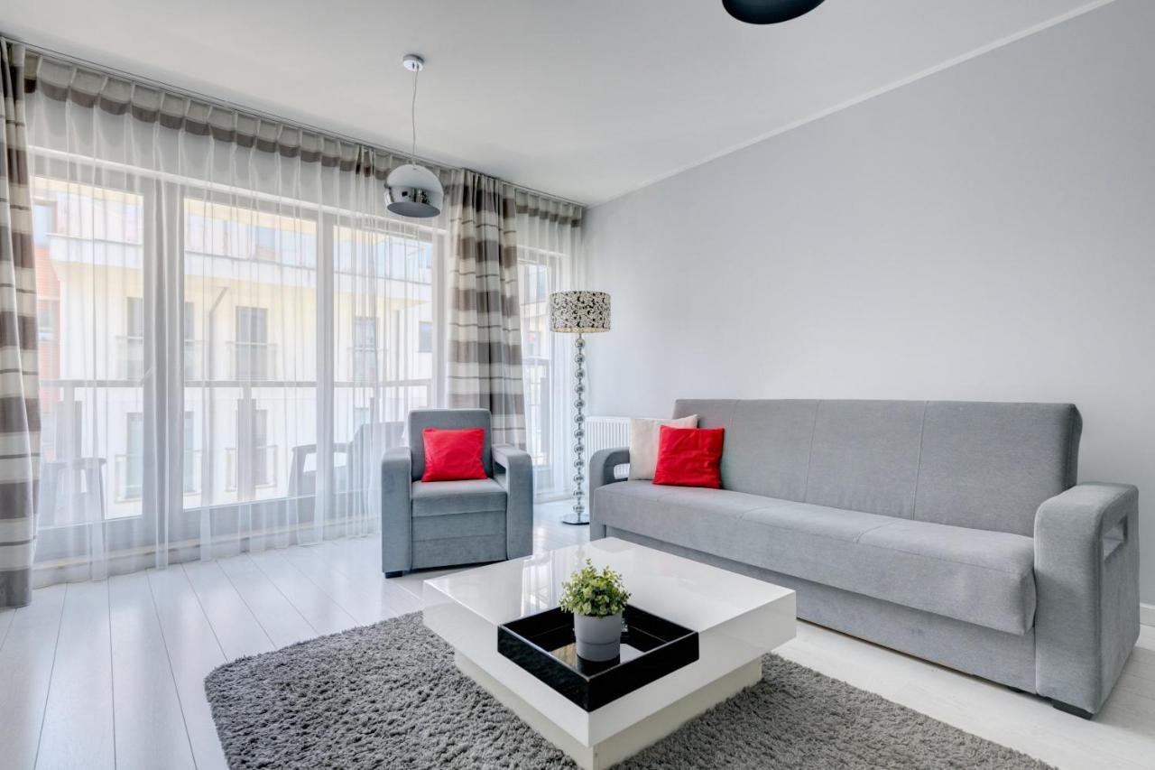 Apartment Waterlane Marina By Live & Travel