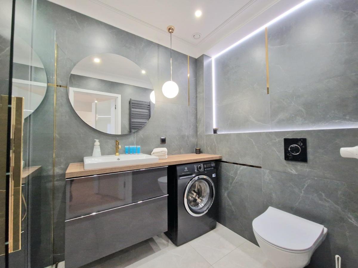 Waterlane Marina By Live & Travel Danzig